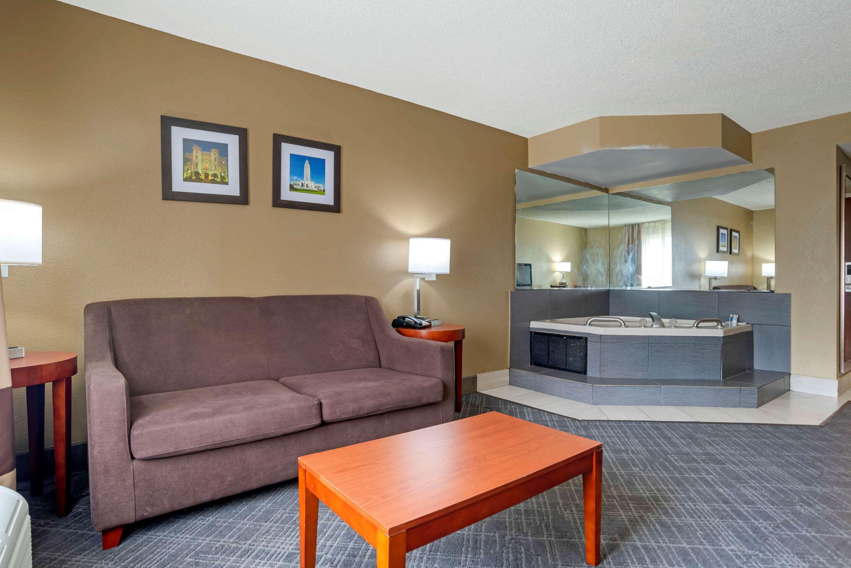 Comfort Inn University Area Baton Rouge Exterior photo