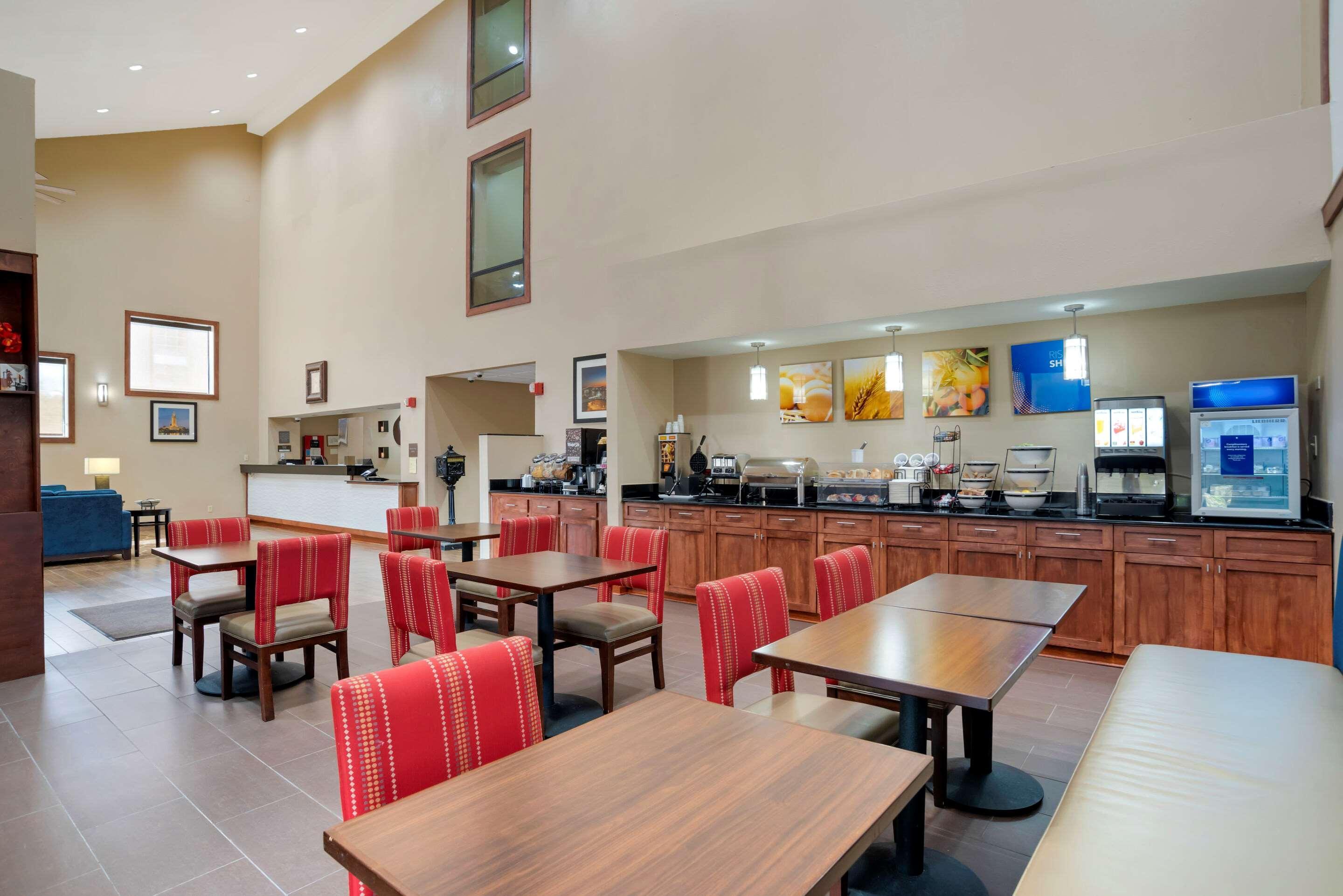 Comfort Inn University Area Baton Rouge Exterior photo